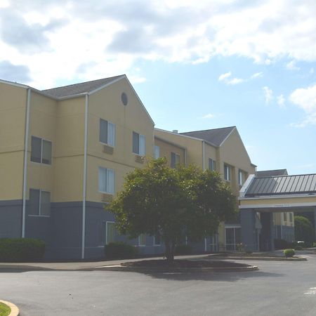 Hotel Baymont By Wyndham Chambersburg Exterior foto